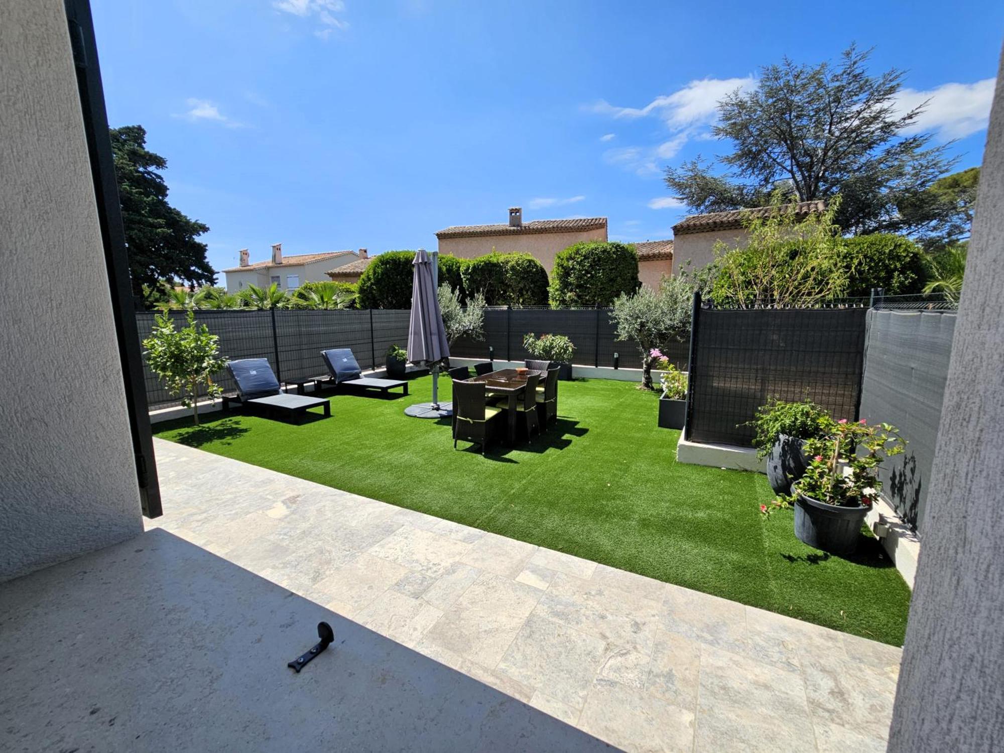 Etoile Du Berger Saint Aygulf 3 Villas Et 4 Appartements Jardin Individuel Et Piscine Chauffee En Saison - La Mer Et Les Plages 450 M Eksteriør bilde