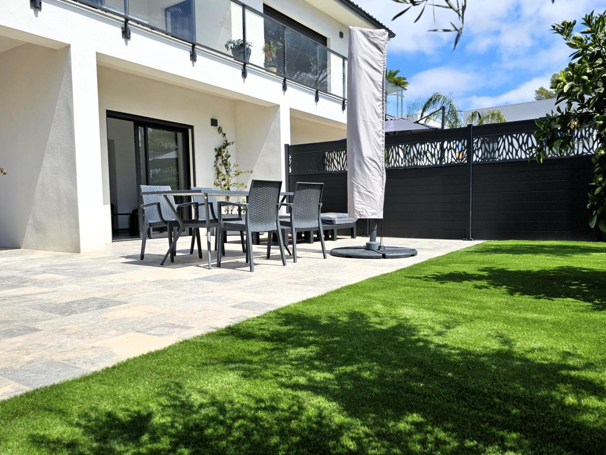 Etoile Du Berger Saint Aygulf 3 Villas Et 4 Appartements Jardin Individuel Et Piscine Chauffee En Saison - La Mer Et Les Plages 450 M Eksteriør bilde