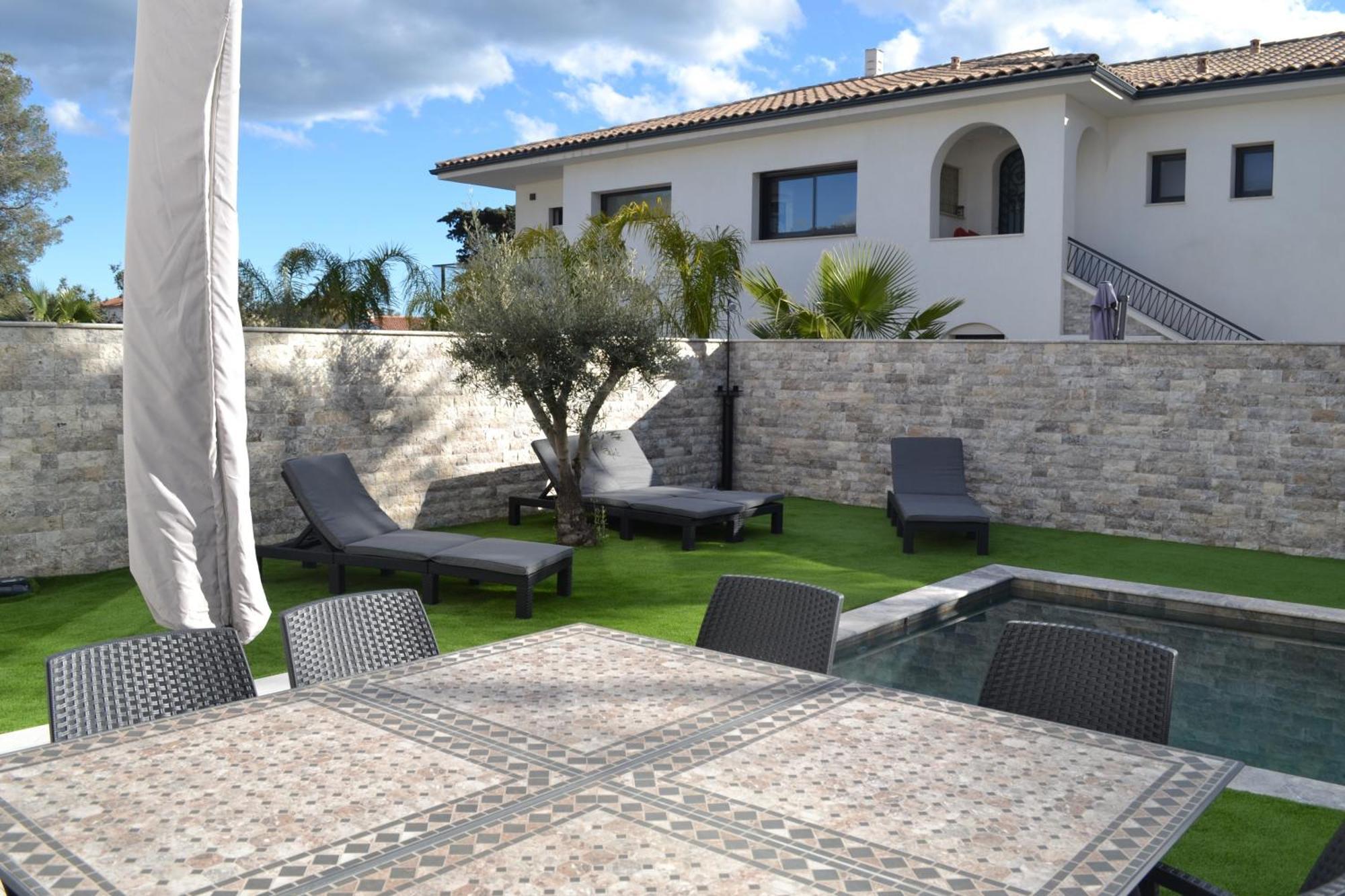 Etoile Du Berger Saint Aygulf 3 Villas Et 4 Appartements Jardin Individuel Et Piscine Chauffee En Saison - La Mer Et Les Plages 450 M Eksteriør bilde